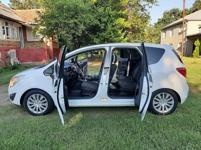 Opel Meriva-8