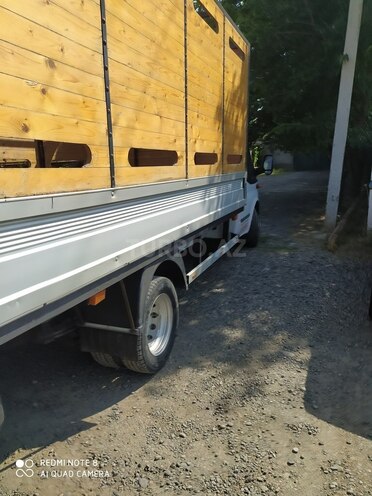 Ford Transit-3