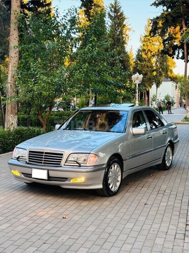 Mercedes C 230-4