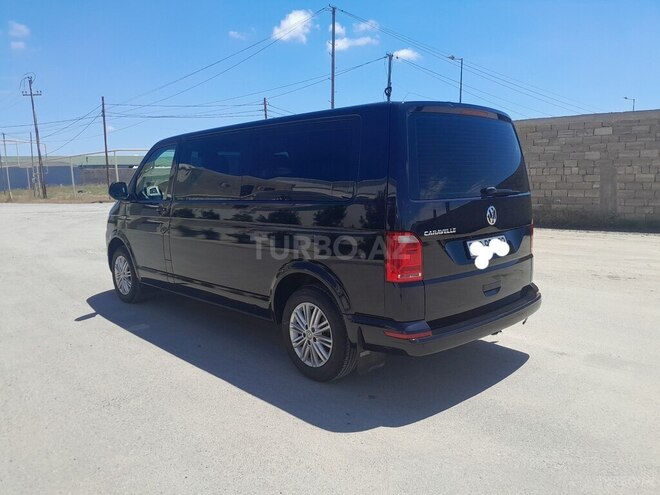 Volkswagen Caravelle-3