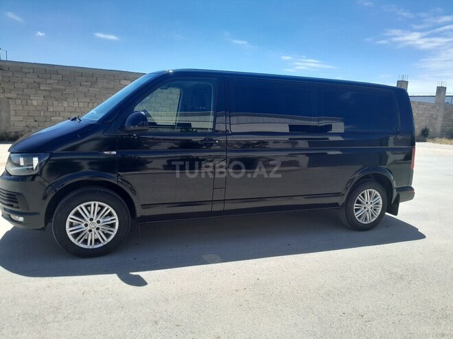 Volkswagen Caravelle-4
