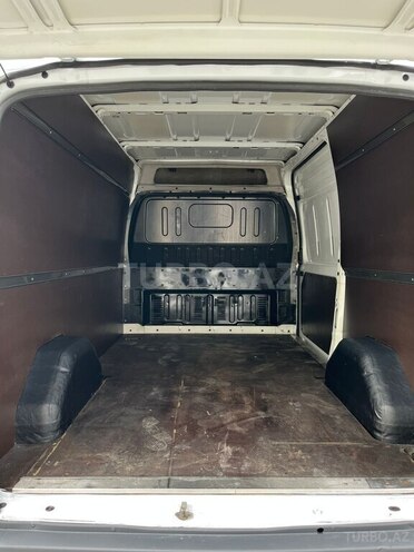Ford Transit-8