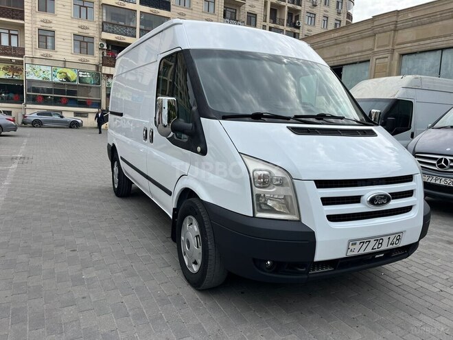 Ford Transit-1