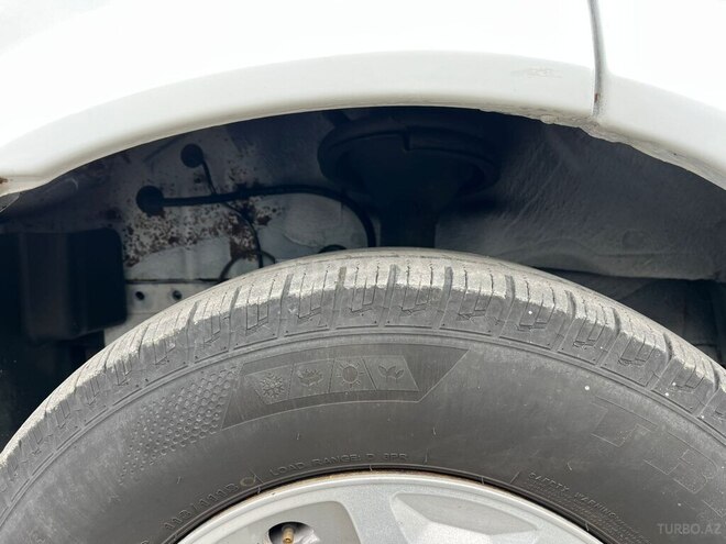 Ford Transit-13