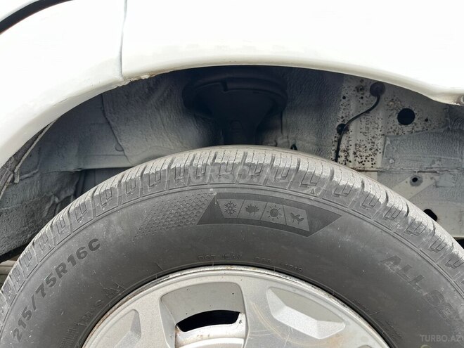 Ford Transit-17