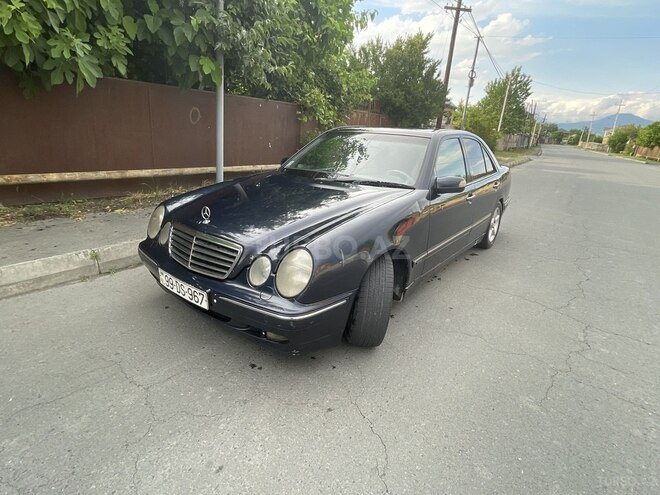 Mercedes E 220-6