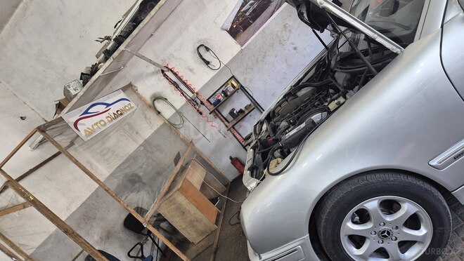 Mercedes E 220-20
