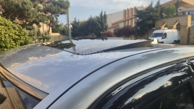 Mercedes E 220-9