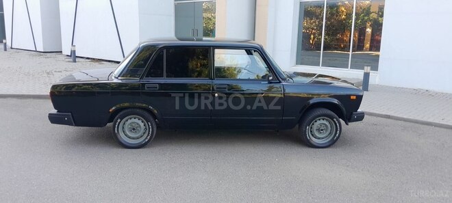 LADA (VAZ) 2107-5