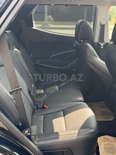 Hyundai Santa Fe-21
