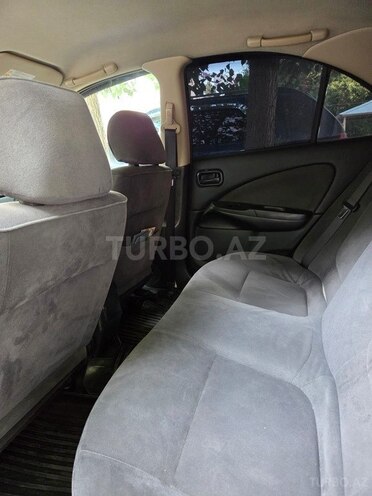 Nissan Sunny-7