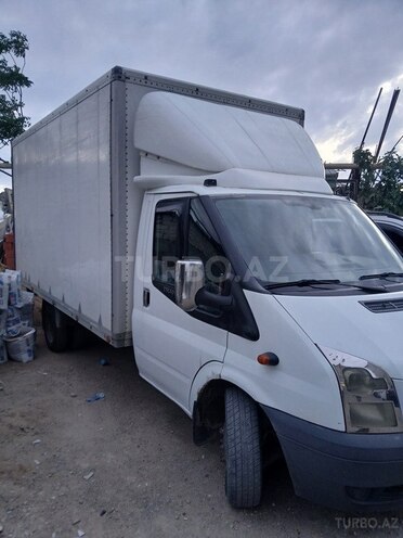 Ford Transit-2