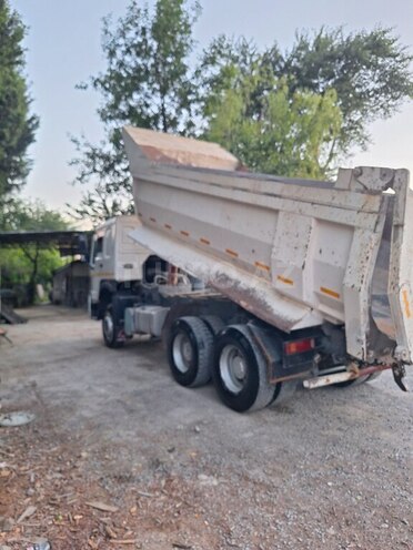 HOWO Sinotruk-13