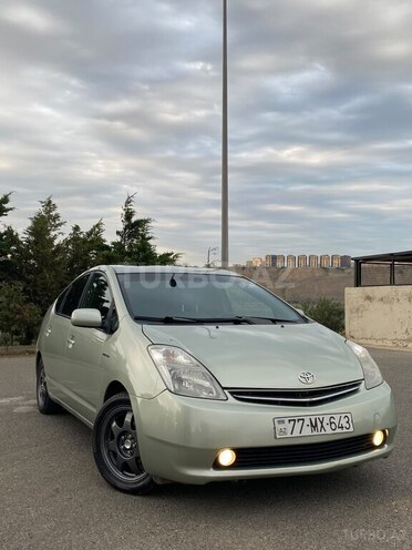 Toyota Prius-2