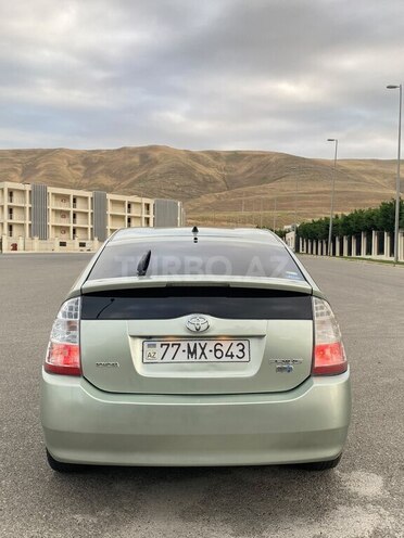 Toyota Prius-8