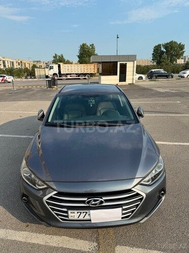 Hyundai Avante-2