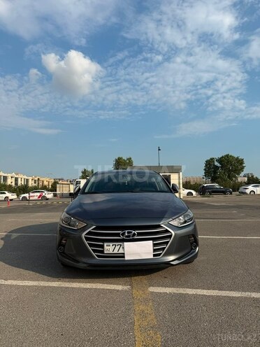 Hyundai Avante-5