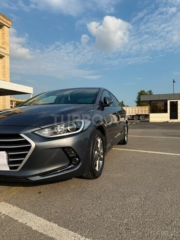 Hyundai Avante-4