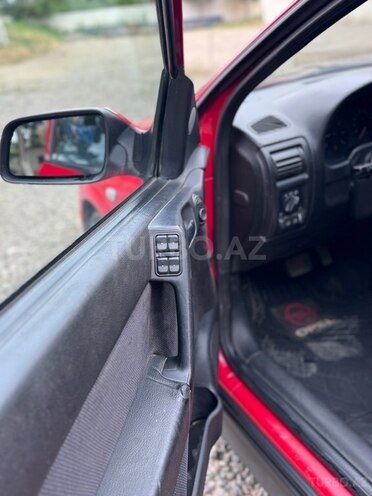 Opel Astra-2