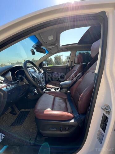 Hyundai Santa Fe-14