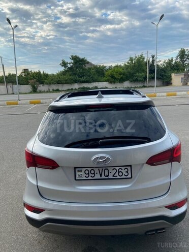 Hyundai Santa Fe-5