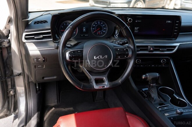 Kia K5-6