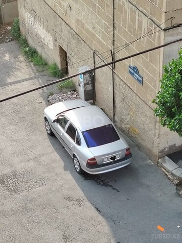 Opel Vectra-2