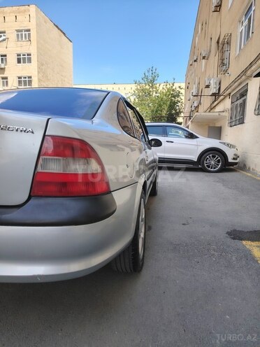 Opel Vectra-4