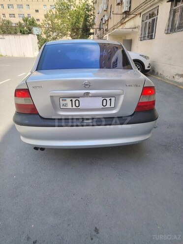 Opel Vectra-3