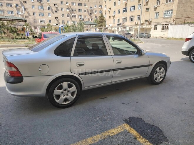 Opel Vectra-5