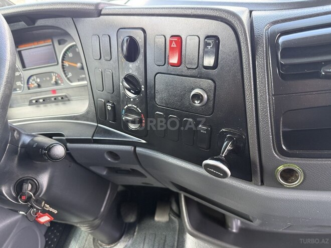 Mercedes Atego 818-15