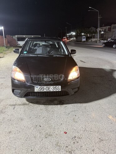 Kia Rio-1