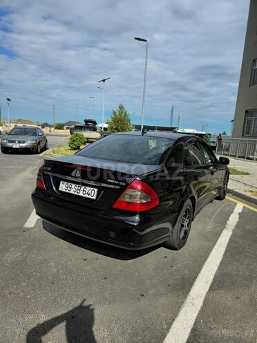 Mercedes E 220-5