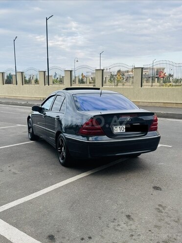 Mercedes C 240-12