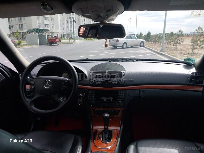 Mercedes E 220-8