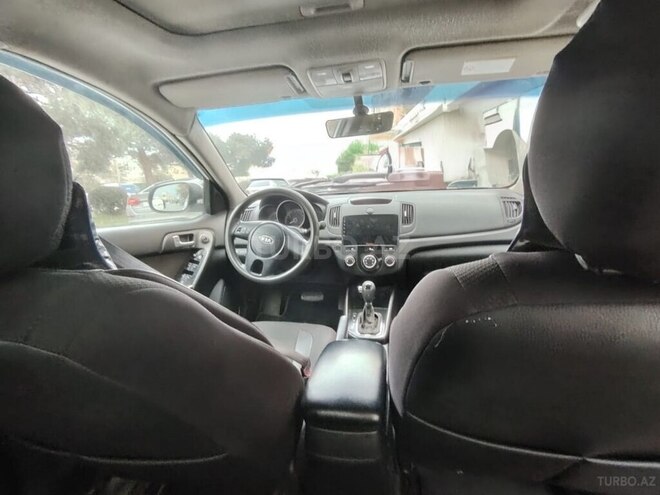 Kia Cerato-7
