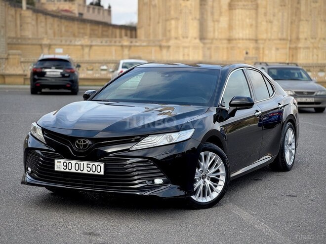 Toyota Camry-13
