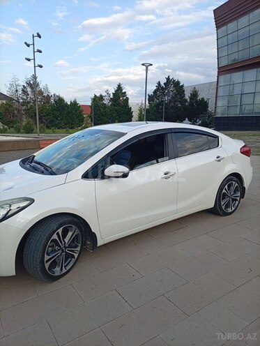 Kia Cerato-5