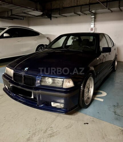 BMW 320-4