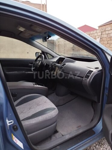 Toyota Prius-6
