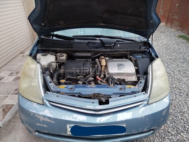 Toyota Prius-8