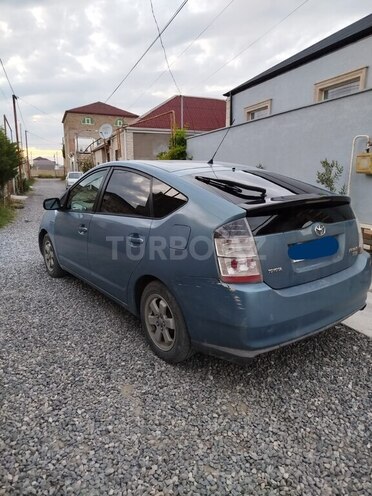 Toyota Prius-4