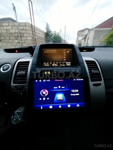 Toyota Prius-11