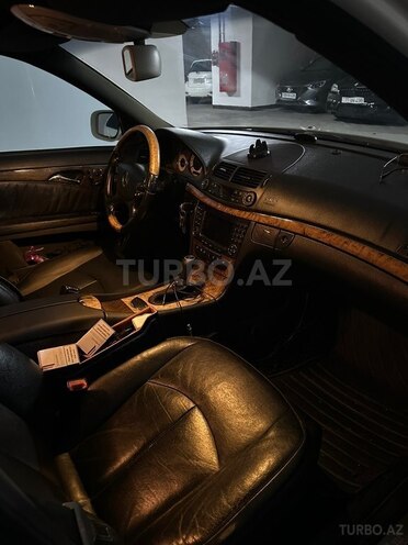 Mercedes E 350-7