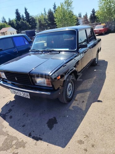 LADA (VAZ) 2107-2