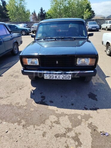 LADA (VAZ) 2107-1