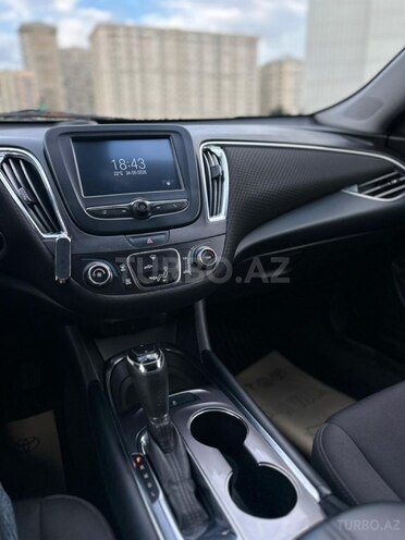 Chevrolet Malibu-5
