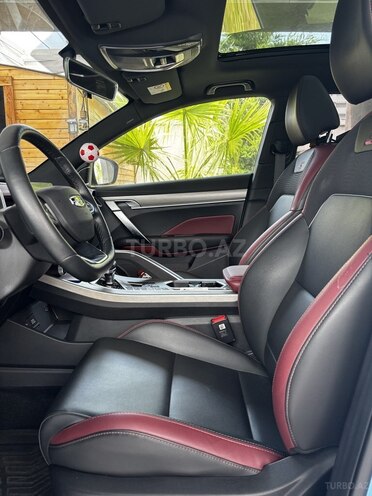 Geely Coolray-7