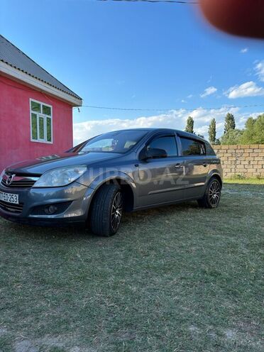 Opel Astra-2
