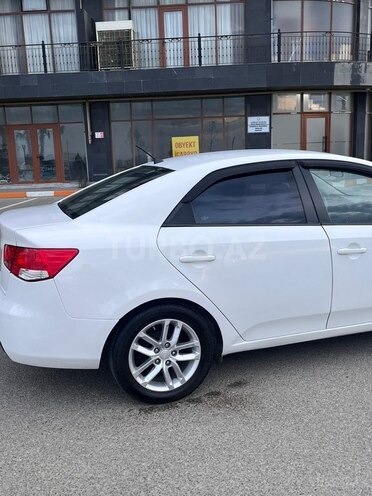 Kia Cerato-10